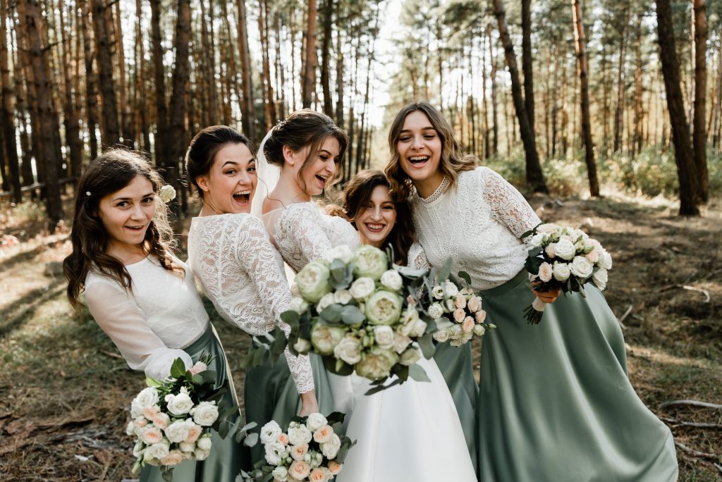 wat moet je aan naar een bruiloft als vrouw